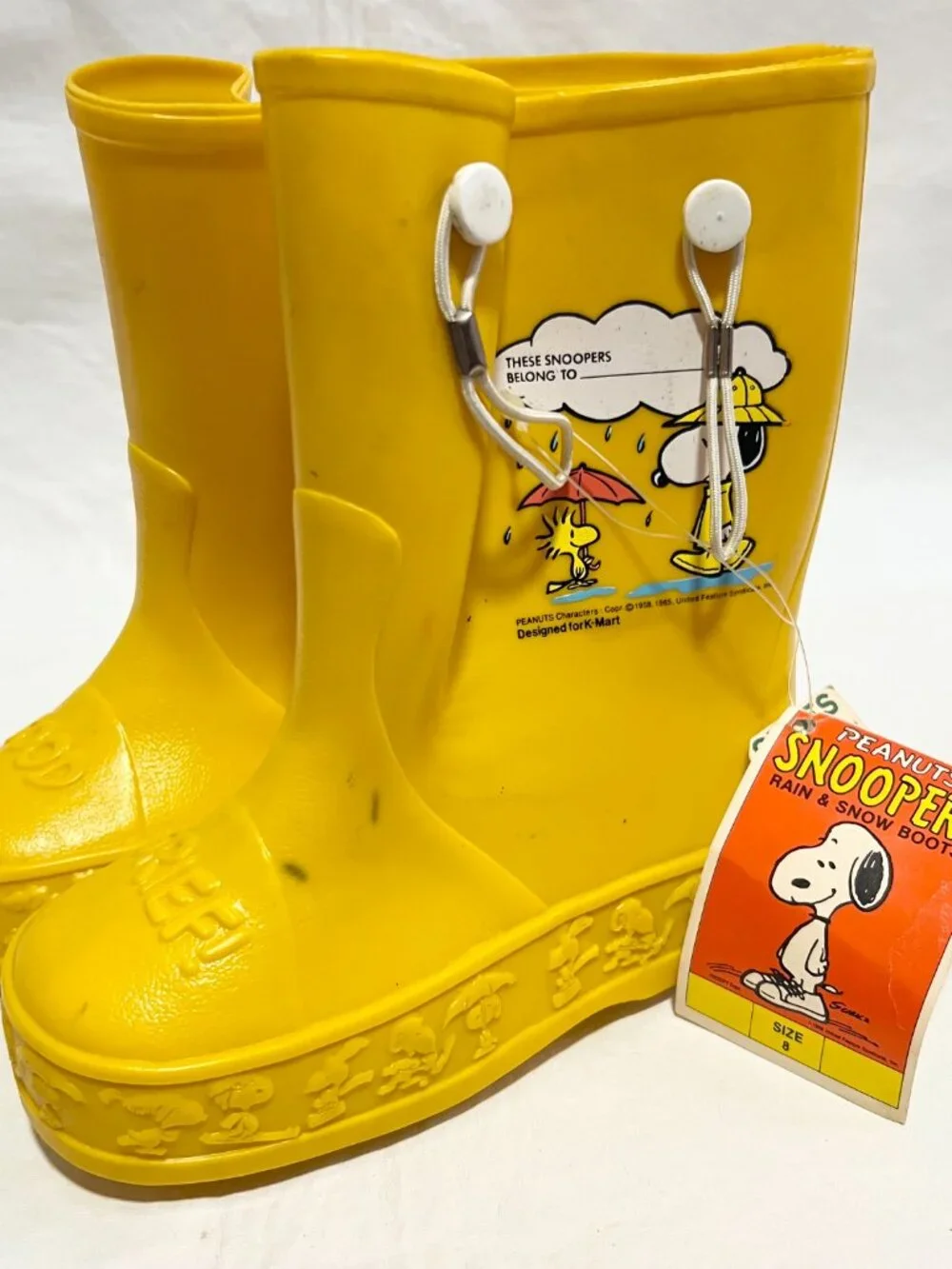 Vintage kids rain boots Snoopy Snoopers yellow rubber child size 8 80s